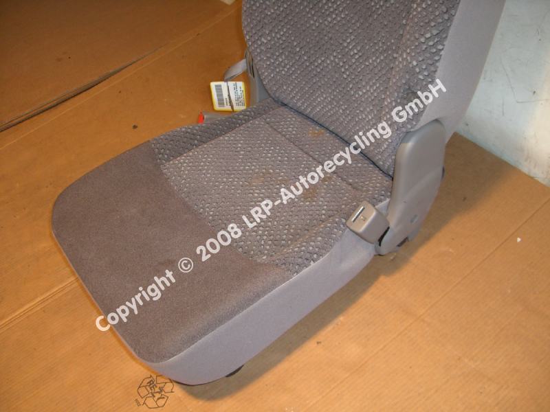 Mazda Premacy original Sitz hinten Mitte BJ2001